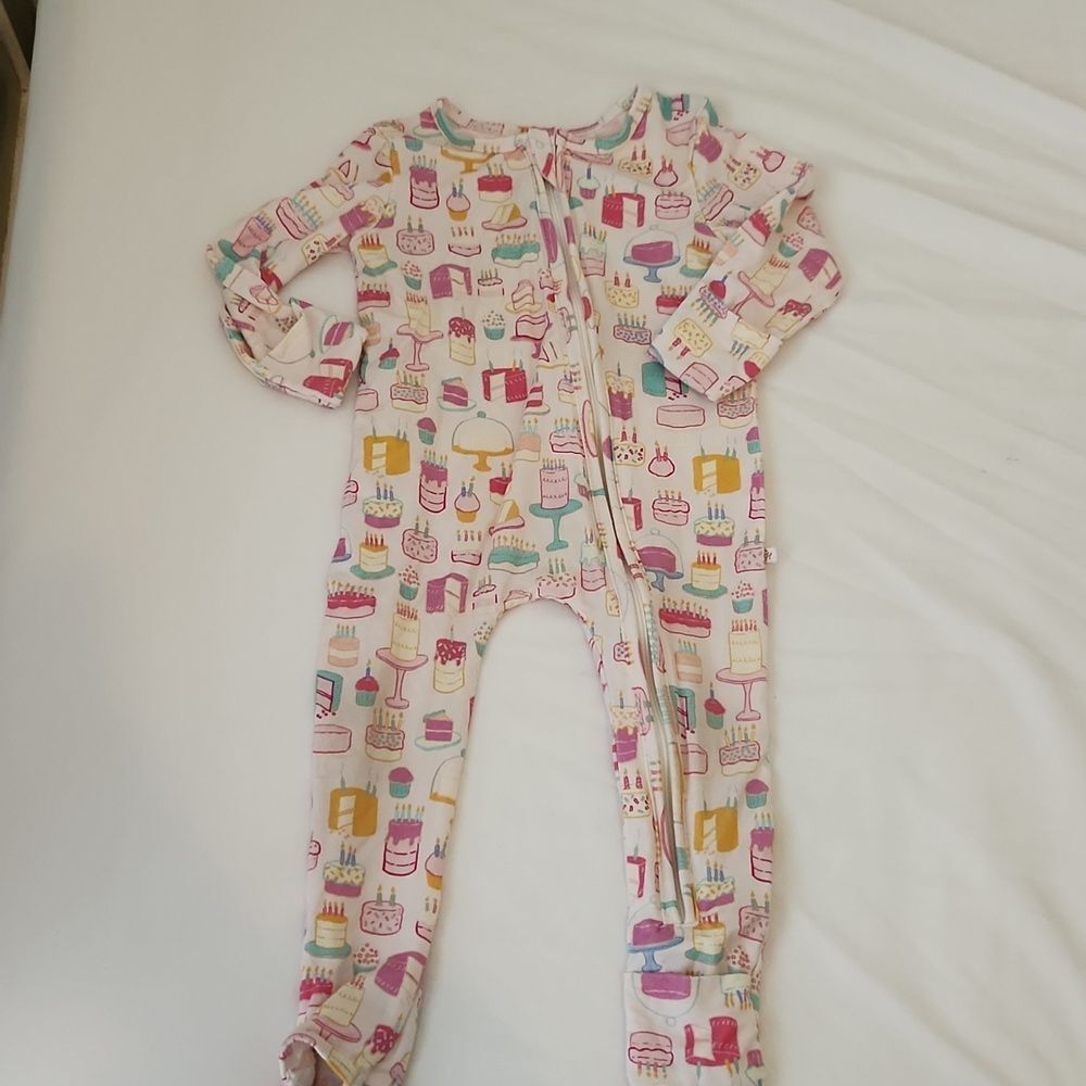 Rare sweet honey footie